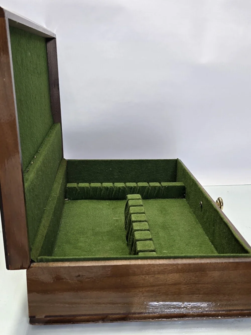 International Silver Co Tarnish Resisting Flatware Chest Wood Green Felt 15 Slot